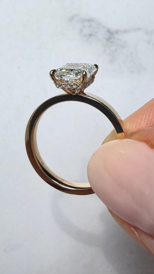Solane - 2ct Radiant Lab Diamond 14k 2.5mm Cigar Band