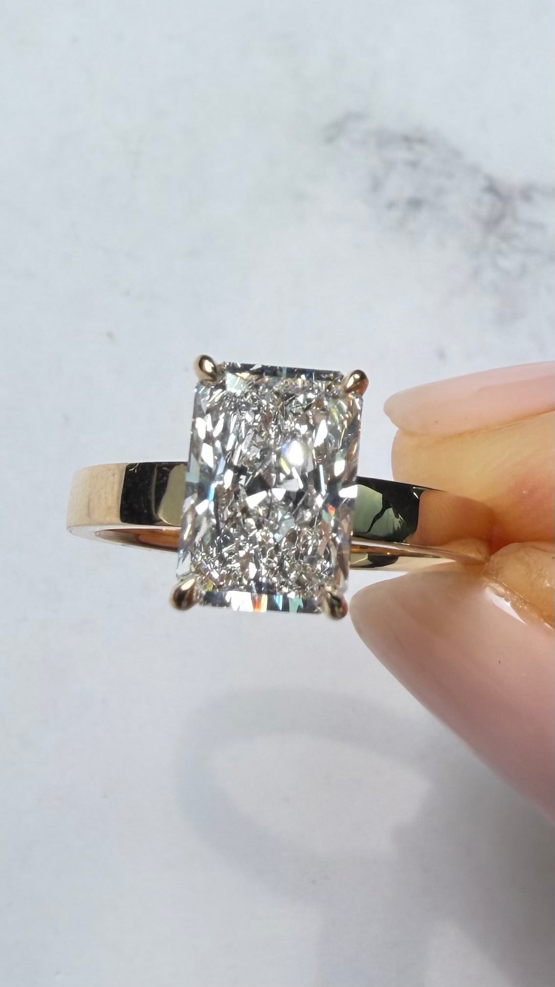Solane - 2ct Radiant Lab Diamond 14k 2.5mm Cigar Band