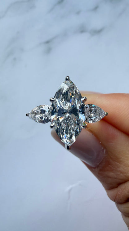 Vivianne - 2ct Marquise Lab Diamond 14k Band