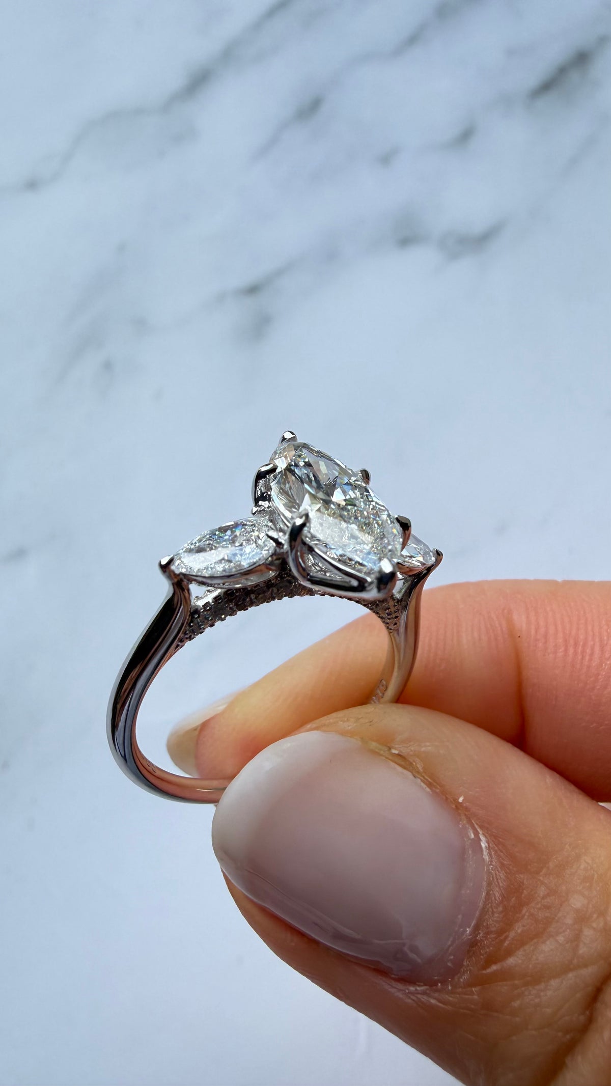Vivianne - 2ct Marquise Lab Diamond 14k Band