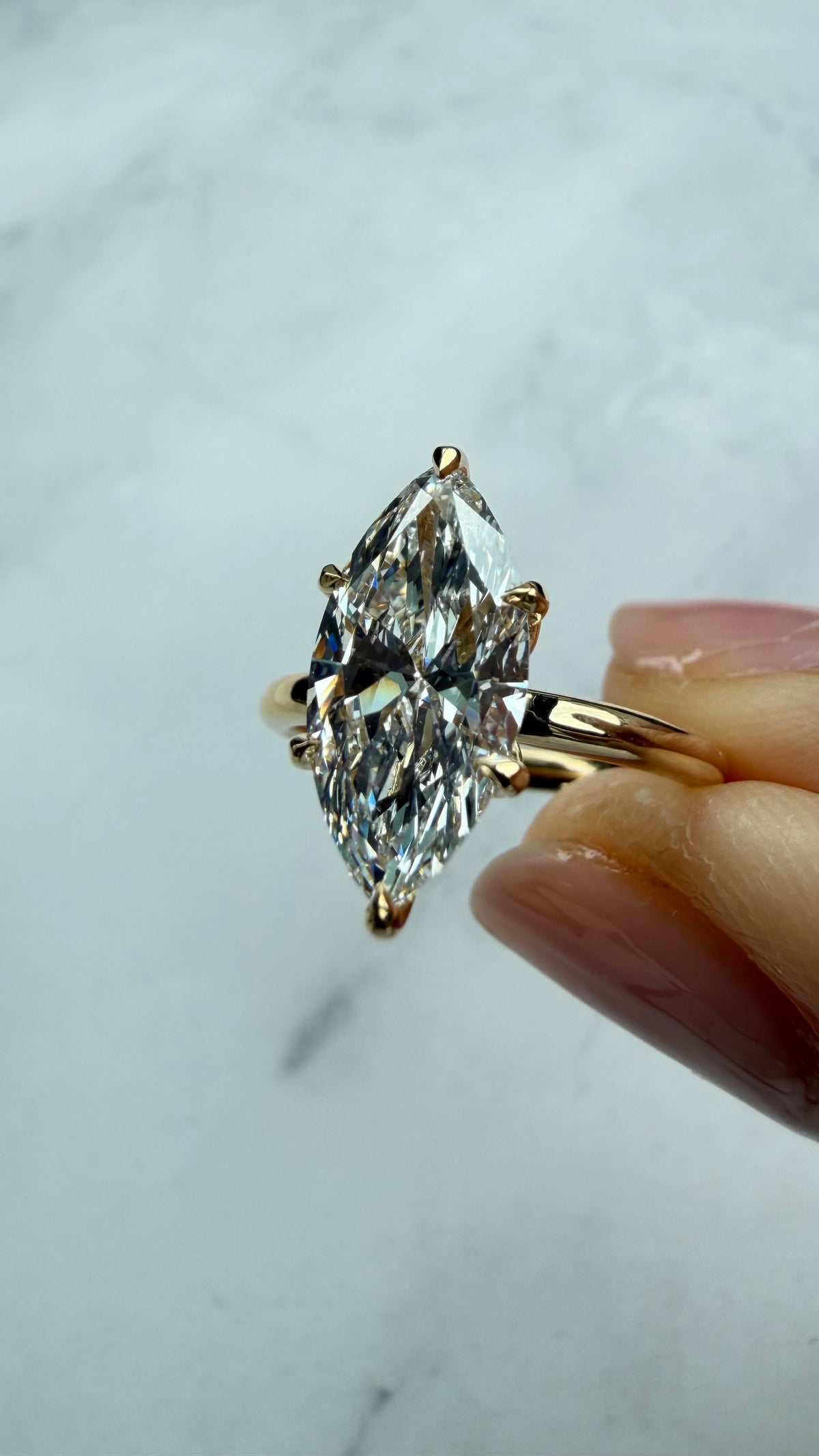 Elodie - 2.5ct Marquise Lab Diamond on 18k Gold band