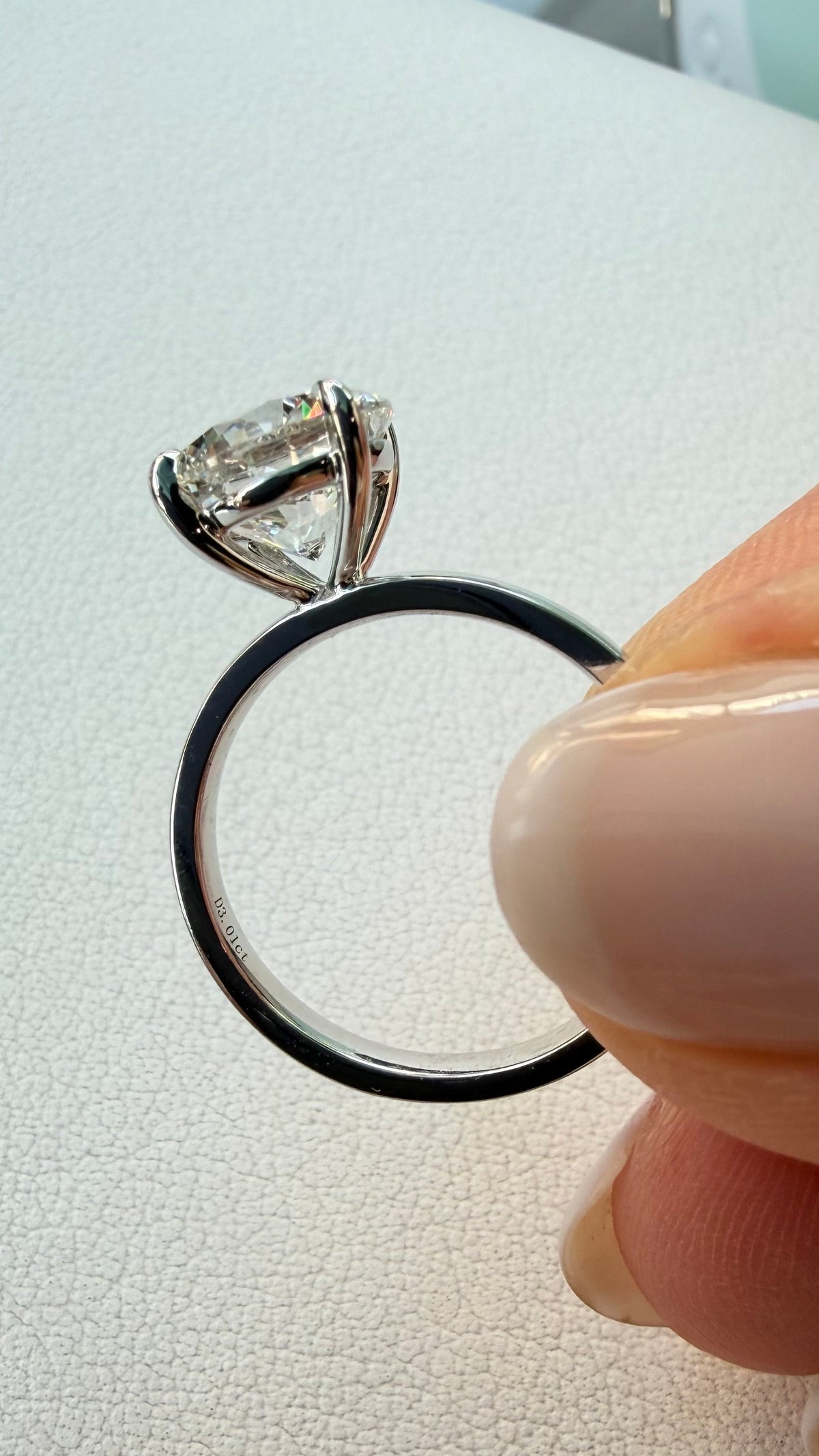 Margaux - 3ct Round Brilliant-cut Lab Diamond 3mm 14k Band