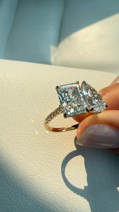 Toi et Moi Lab Diamond Ring on 14k Gold Band