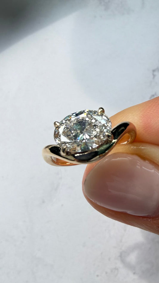 Lexie - 1.5ct Oval Lab Diamond on 14k Gold Band