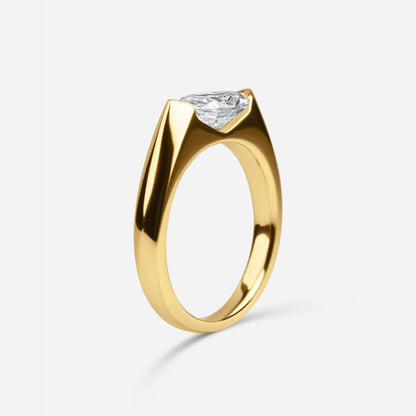 The Celeste Ring – 1Crt Marquise Cut Moissanite Ring