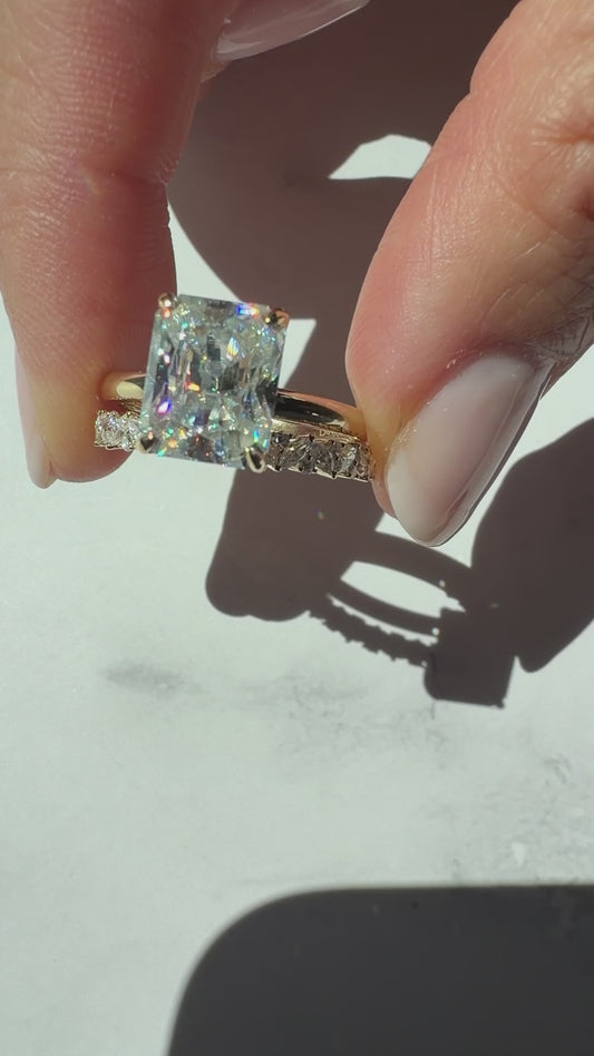 Grace Ring Set - 4ct Radiant Moissanite with matching band