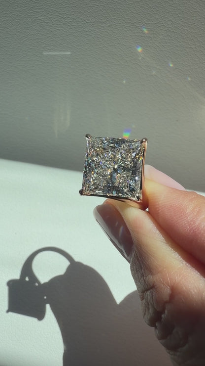 Victoria Ring - 10ct Princess Cut
